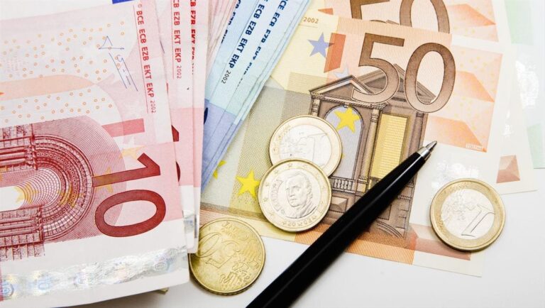 Poslanci v Bytči plat primátorovi neschválili